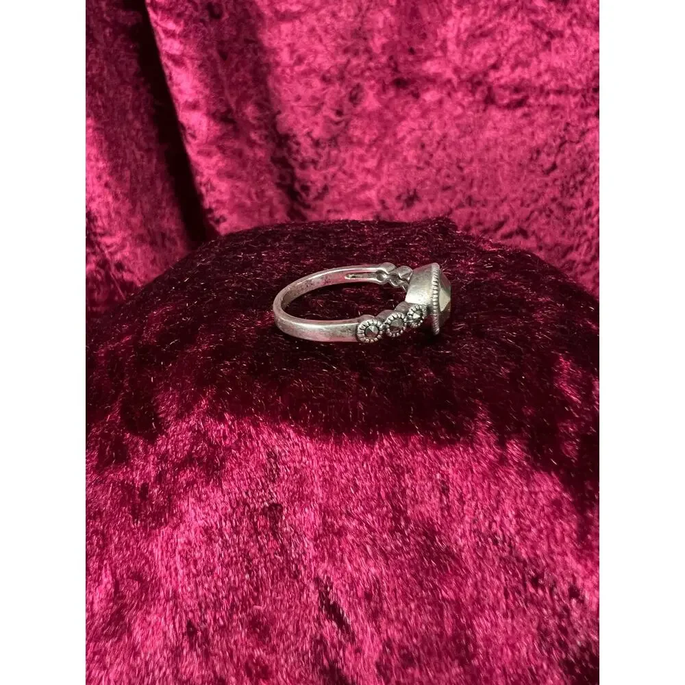 Vintage Sterling Silver Marcasite Ring - Bezel Set Round Stone - Size 8.25
